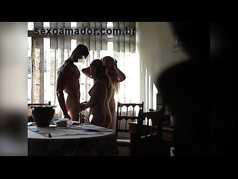 ❤️ Awọn ọrẹ ibalopo pe ọkunrin nla kan ati ẹlẹni-mẹta pẹlu rẹ ❤❌ ni onihoho% yo.flvporn.ru%