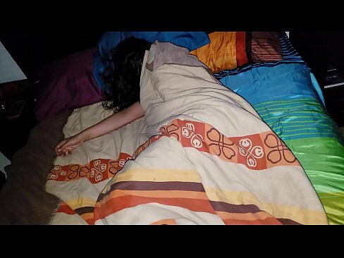 ❤️ Stepson berating rẹ odo stepmother nigba ti o sun. ❤❌ ni onihoho% yo.flvporn.ru%
